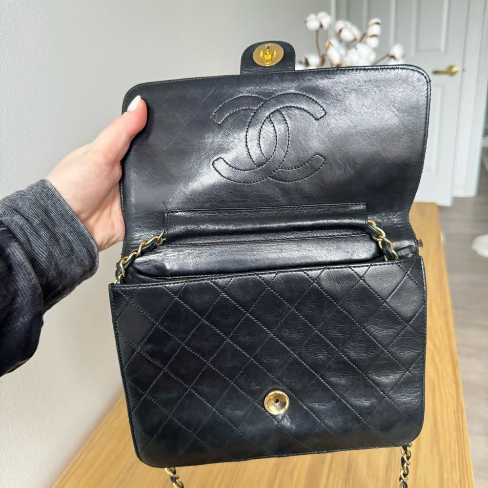 ✅AUTHENTIC✅CHANEL LAMBSKIN QUILTED BAG - Picture 13 of 17